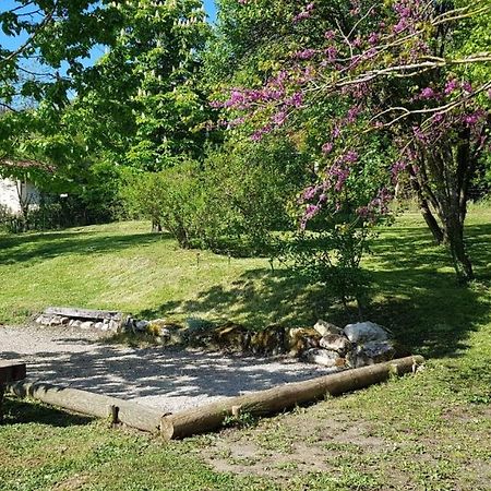 Les Tremieres Bed and Breakfast Saint-Paul-des-Fonts Εξωτερικό φωτογραφία